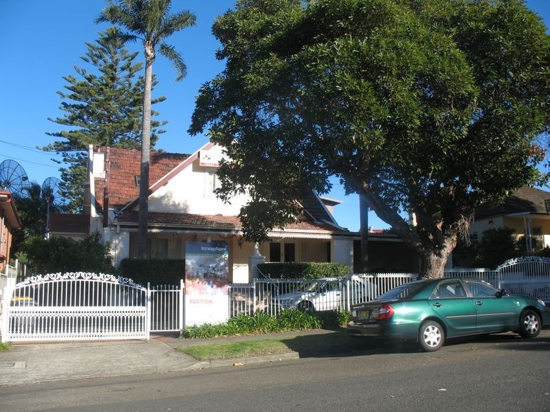 6 Yerrick Road, Lakemba NSW 2195