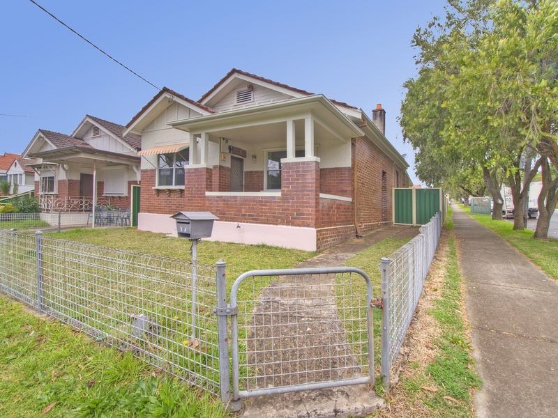 17 The Boulevarde, Lakemba NSW 2195