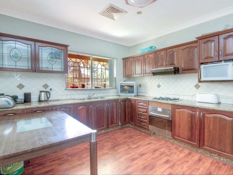1/128 Wangee Road, Greenacre NSW 2190