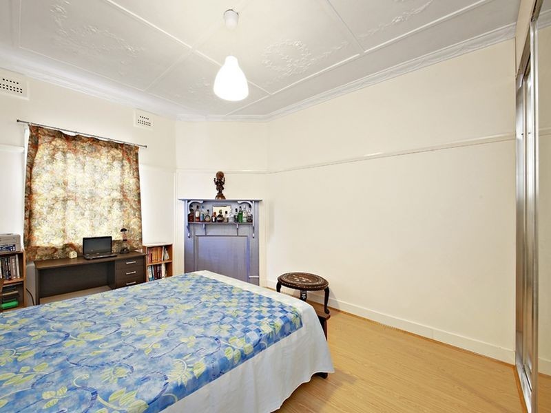 6 Faux Street, Wiley Park NSW 2195