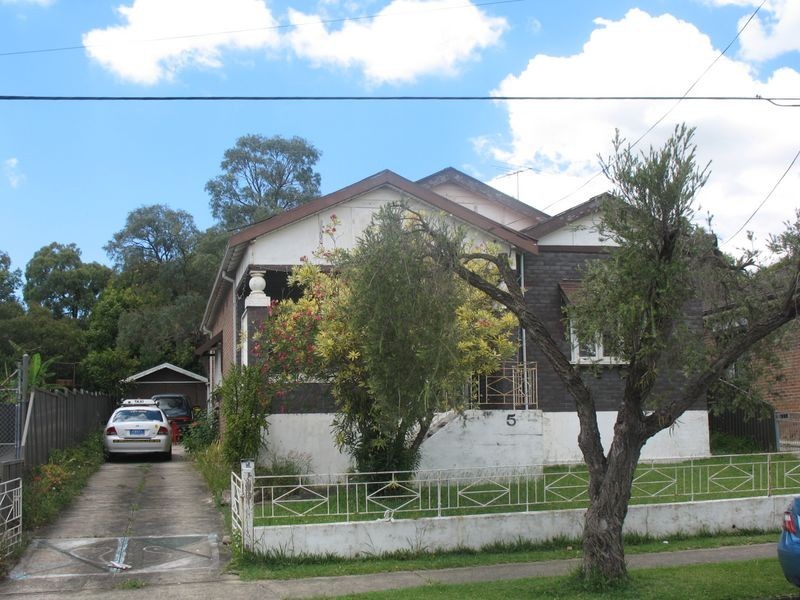 5 Hampden Road, Lakemba NSW 2195