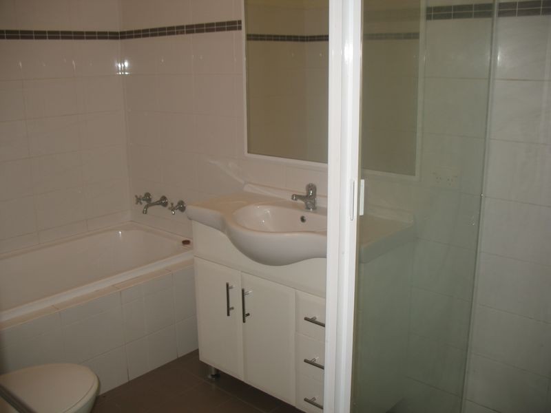 17/74 Hampden Road, Lakemba NSW 2195