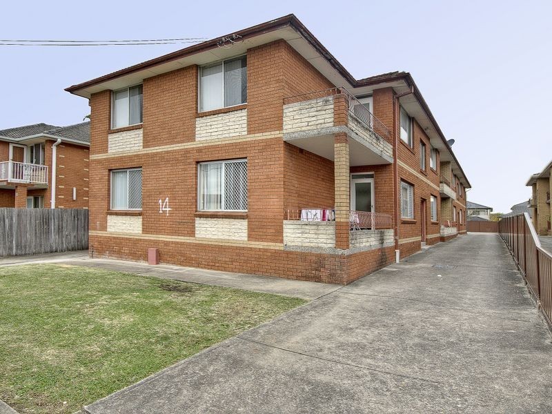 14 Yangoora Road, Belmore NSW 2192