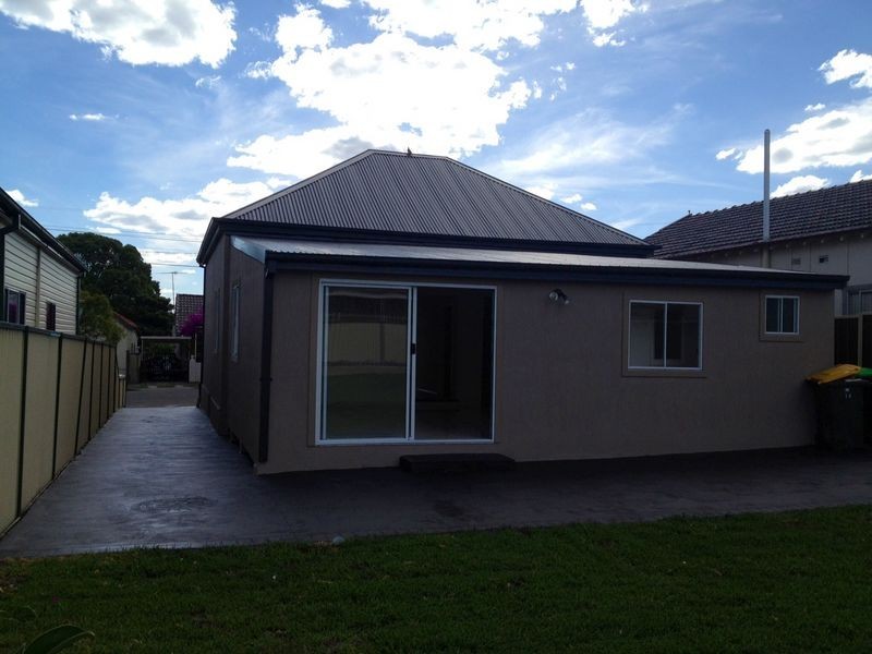 14 Flora Street, Roselands NSW 2196