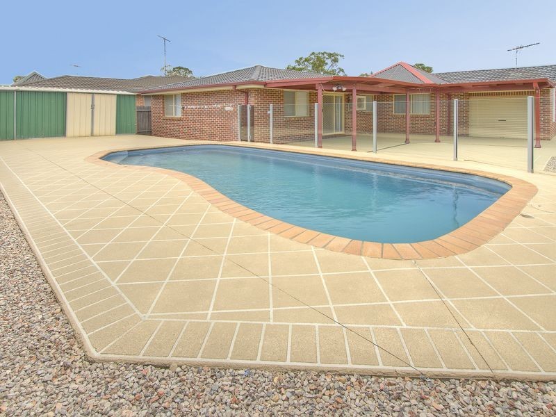 4 Golspie Close, Prestons NSW 2170