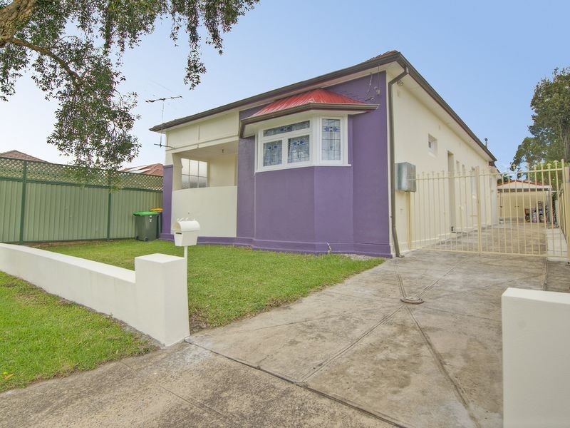 2 Merrick Avenue, Lakemba NSW 2195