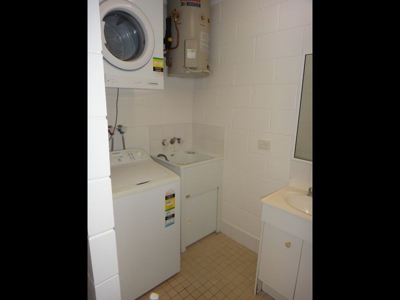8/171 Hoare Street, Manunda QLD 4870
