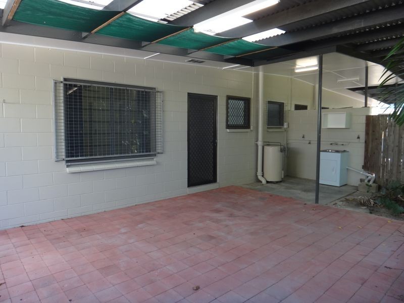 2/14 Mazlin Street, Edge Hill QLD 4870