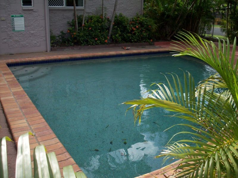 8/23 Springfield Crescent, Manoora QLD 4870