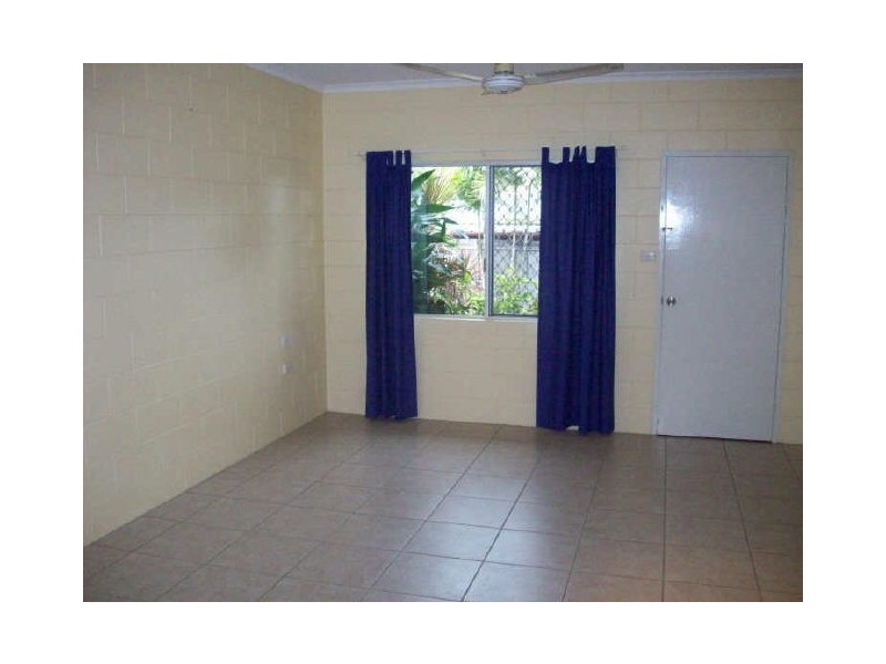 1/52 Alberta Drive, Woree QLD 4868