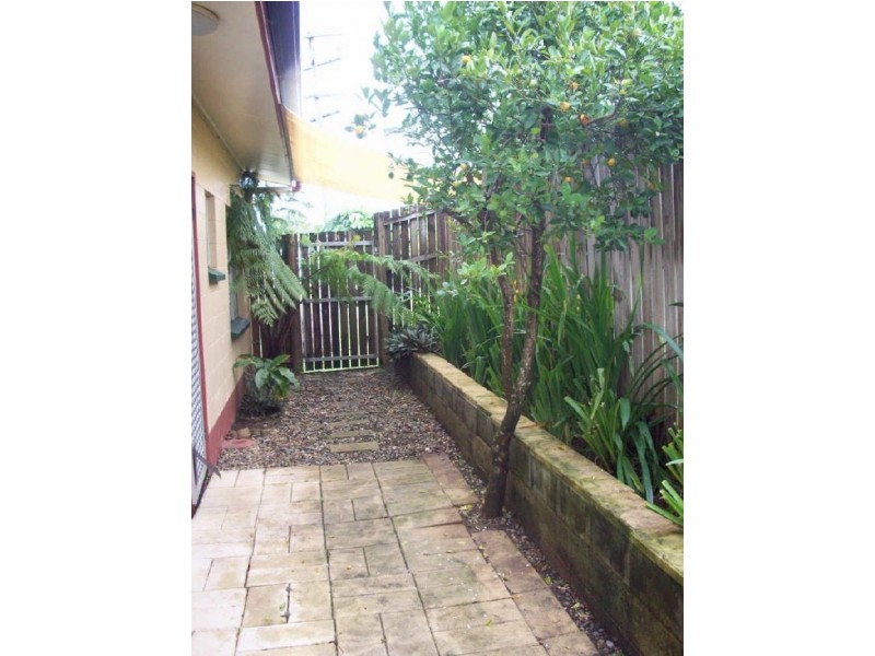 1/52 Alberta Drive, Woree QLD 4868