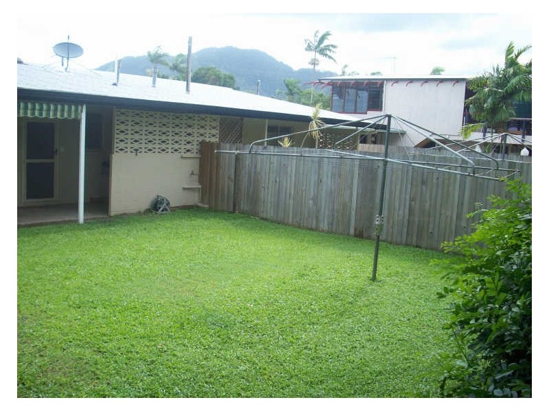 8B Richardson Street, Edge Hill QLD 4870