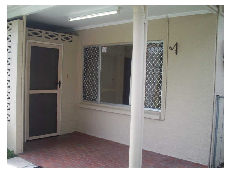 8B Richardson Street, Edge Hill QLD 4870