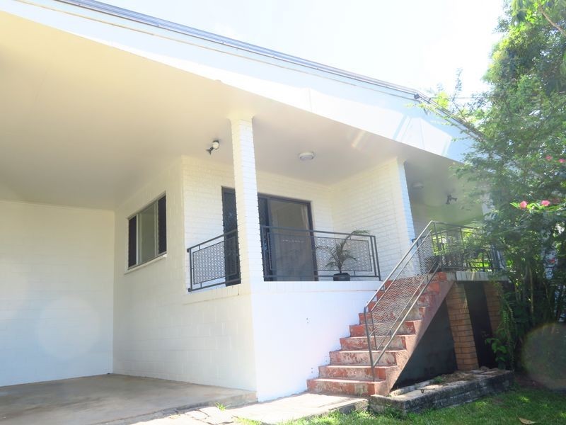 3A Holmes Street, Stratford QLD 4870