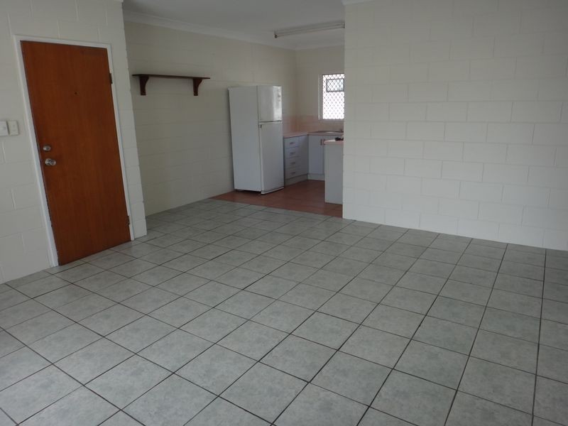 7/52 Pease Street, Manunda QLD 4870
