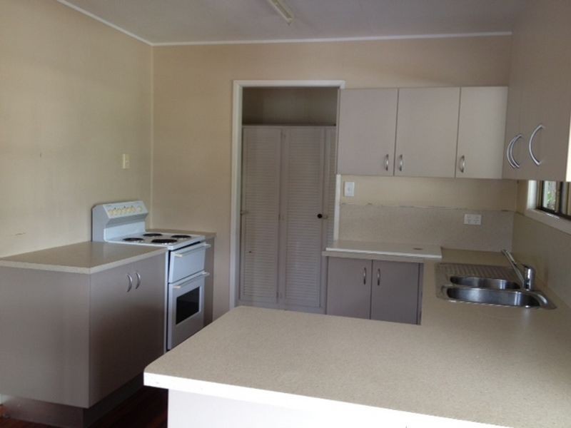 21 Headrick Street, Manunda QLD 4870