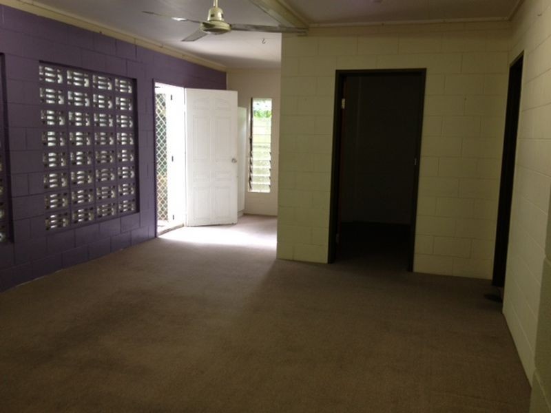 21 Headrick Street, Manunda QLD 4870