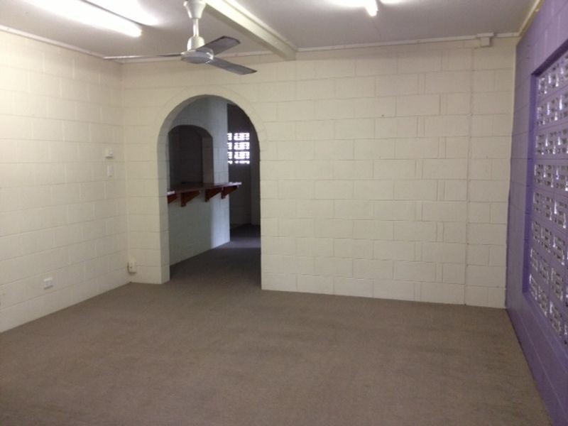 21 Headrick Street, Manunda QLD 4870