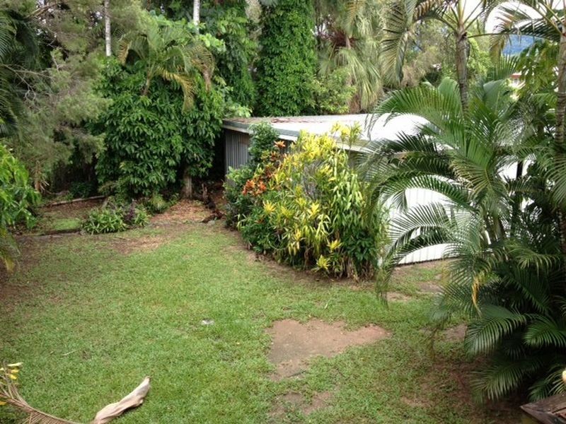 21 Headrick Street, Manunda QLD 4870