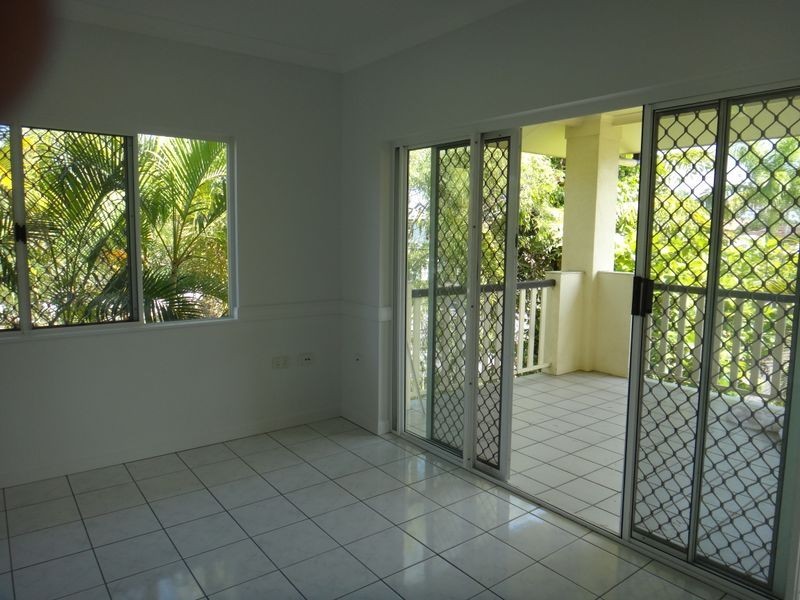 8/12 Grantala Street, Manoora QLD 4870