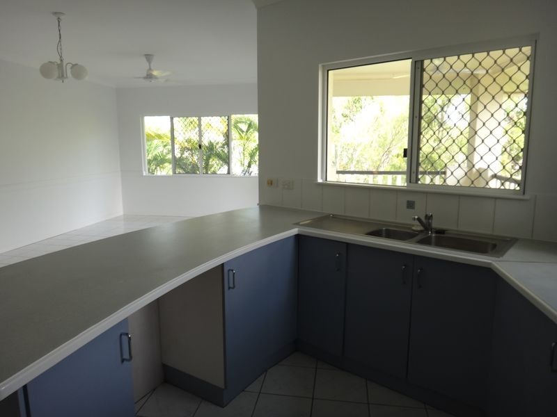 8/12 Grantala Street, Manoora QLD 4870