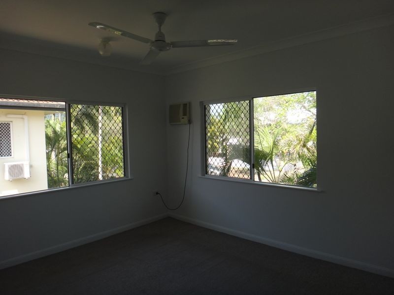 8/12 Grantala Street, Manoora QLD 4870