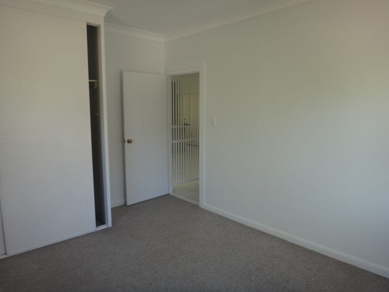 8/12 Grantala Street, Manoora QLD 4870