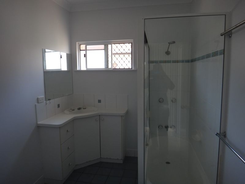 8/12 Grantala Street, Manoora QLD 4870