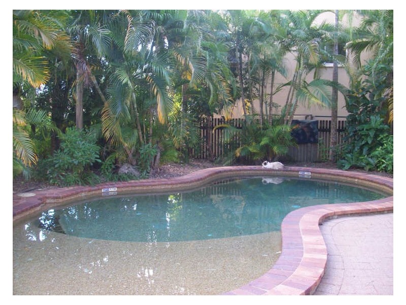 8/12 Grantala Street, Manoora QLD 4870