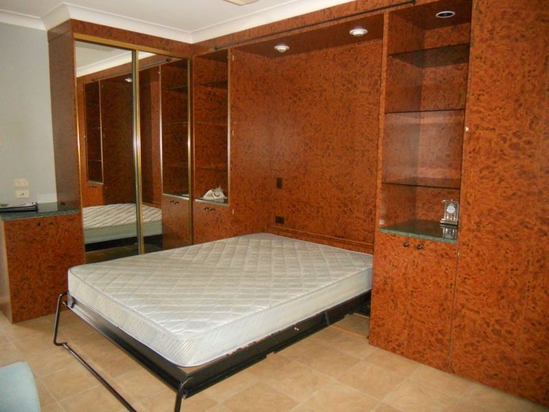 5/4 Chester Court, Mooroobool QLD 4870