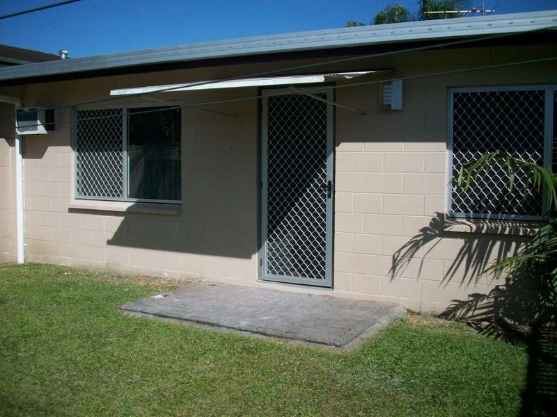 1/17 Pioneer Street, Manoora QLD 4870