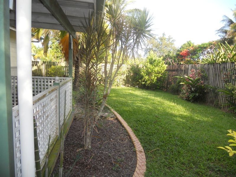 3/10 Ireland Crescent, Whitfield QLD 4870