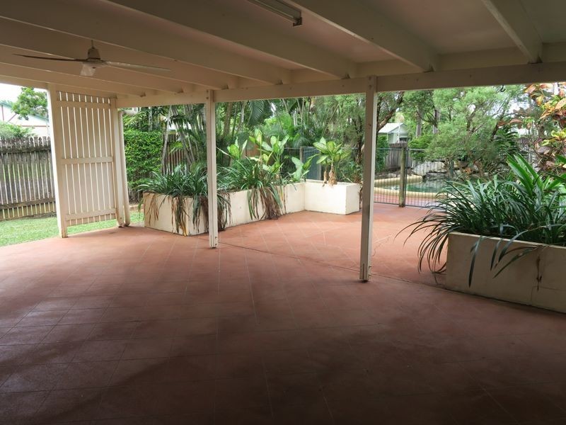 1 Julia-Percy Close, Bentley Park QLD 4869