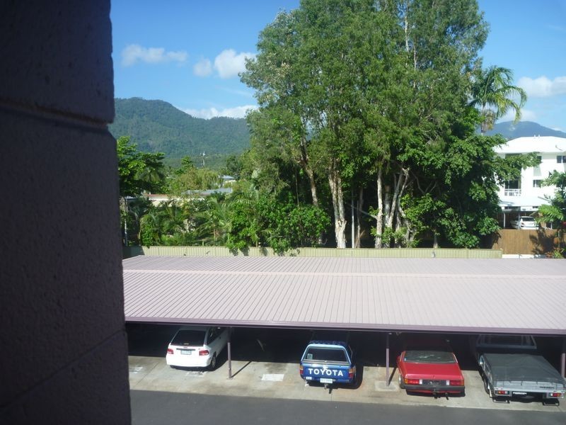 Manunda QLD 4870