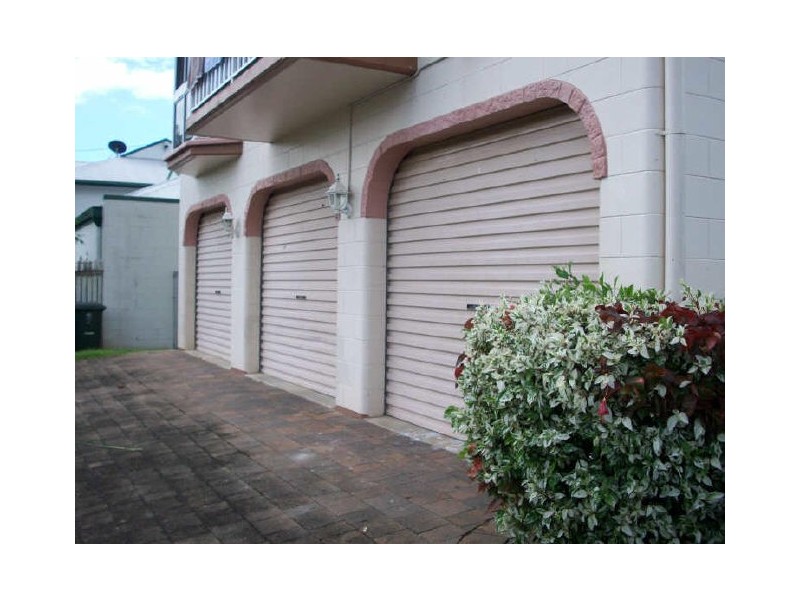 Manoora QLD 4870