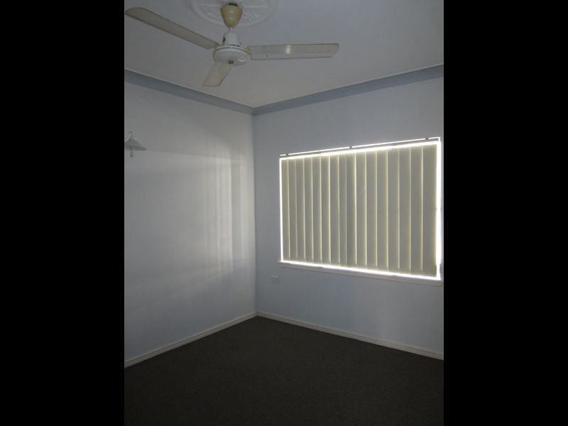 2/2 Chester Court, Manunda QLD 4870