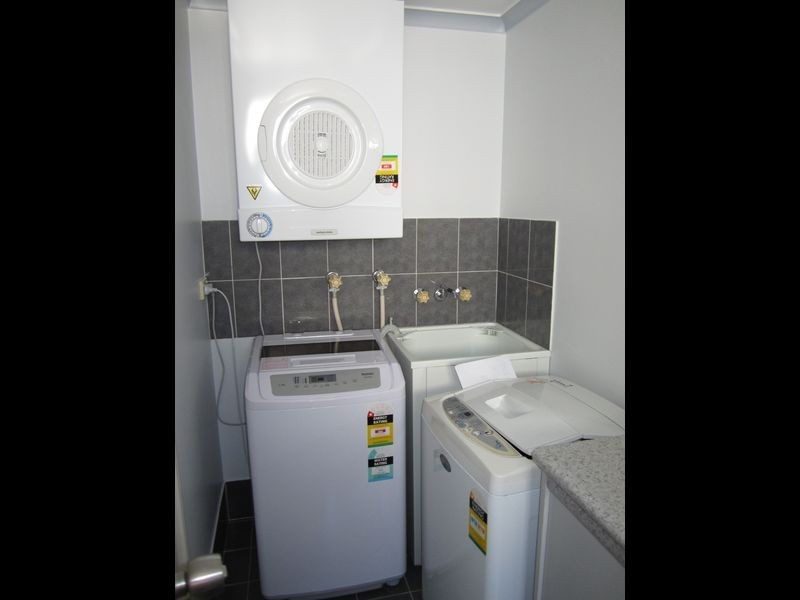 2/2 Chester Court, Manunda QLD 4870