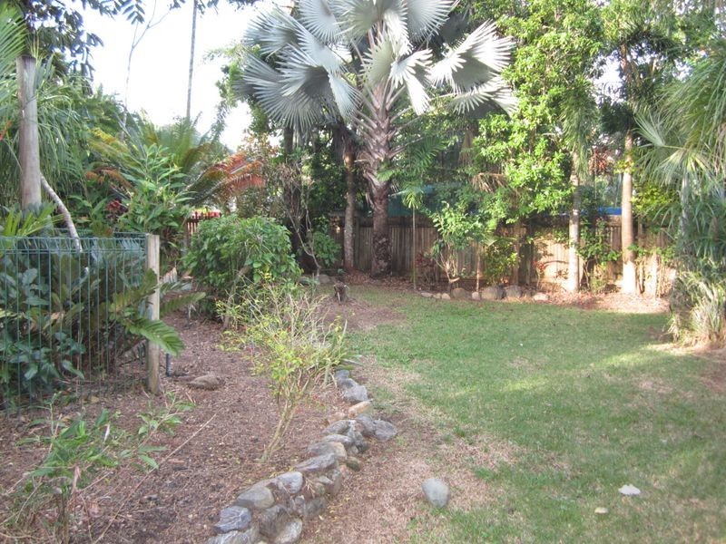 Whitfield QLD 4870