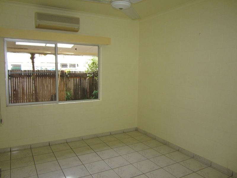 Whitfield QLD 4870