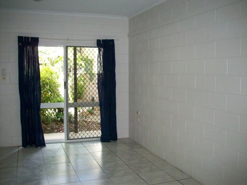 2/6 Kidston Street, Bungalow QLD 4870