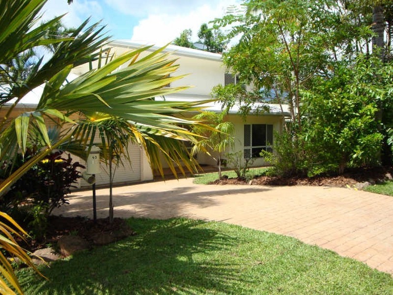 43 Hutchinson Street, Edge Hill QLD 4870