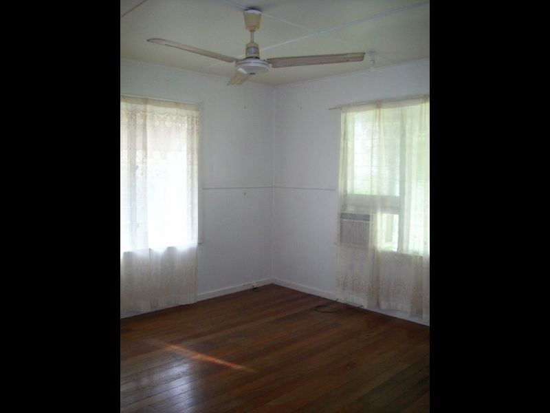 62 Reservoir Road, Manoora QLD 4870