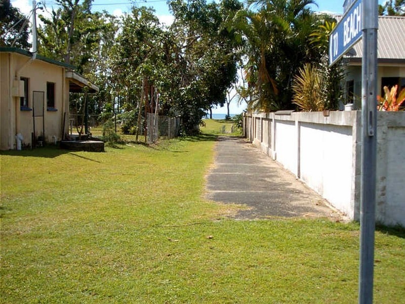11 Paperbark Street, Bramston Beach QLD 4871