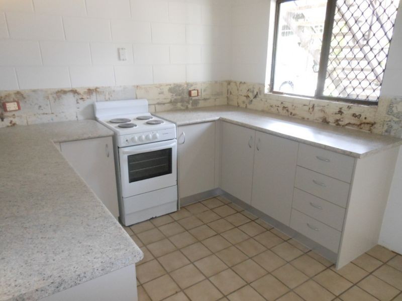13/64 Pease Street, Manoora QLD 4870