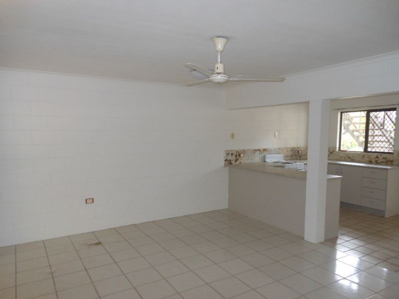 13/64 Pease Street, Manoora QLD 4870