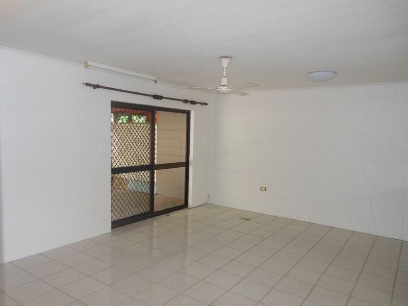 13/64 Pease Street, Manoora QLD 4870