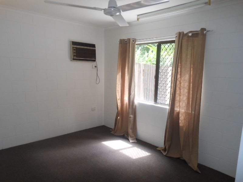 13/64 Pease Street, Manoora QLD 4870