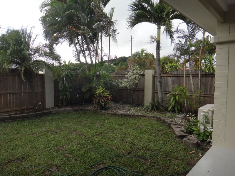 1/213 Mcleod Street, Cairns North QLD 4870