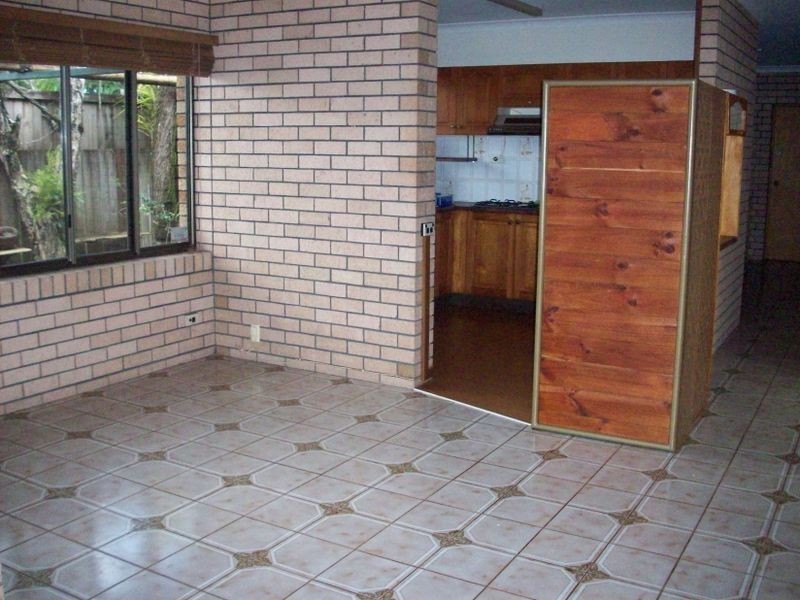 17 Shannon Drive, Woree QLD 4868