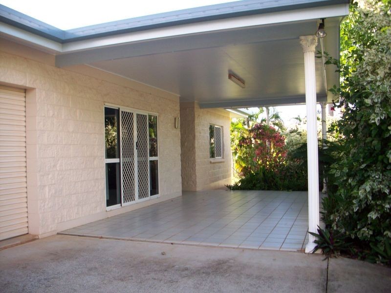 6 Kitava Street, Trinity Beach QLD 4879